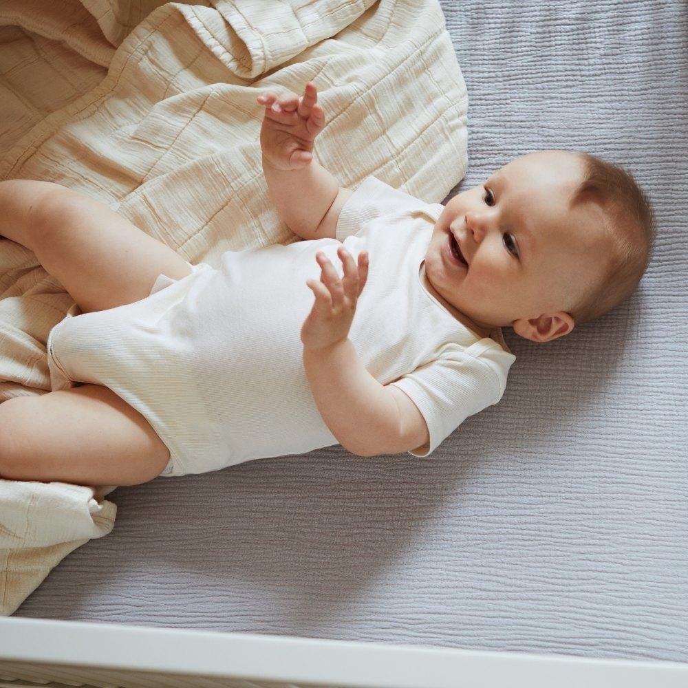 Tothemoon ☾ Tothemoon ☾ - Muslin fitted sheet - Handmade in Holland bedding Cloudy Grey / For baby crib (60x120 cm)