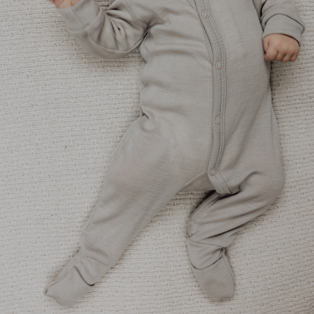 Tothemoon ☾ Tothemoon ☾ - Sleep suit - 2 in 1 Foot - Wool & silk - Needle pattern - Dove Clothing 50