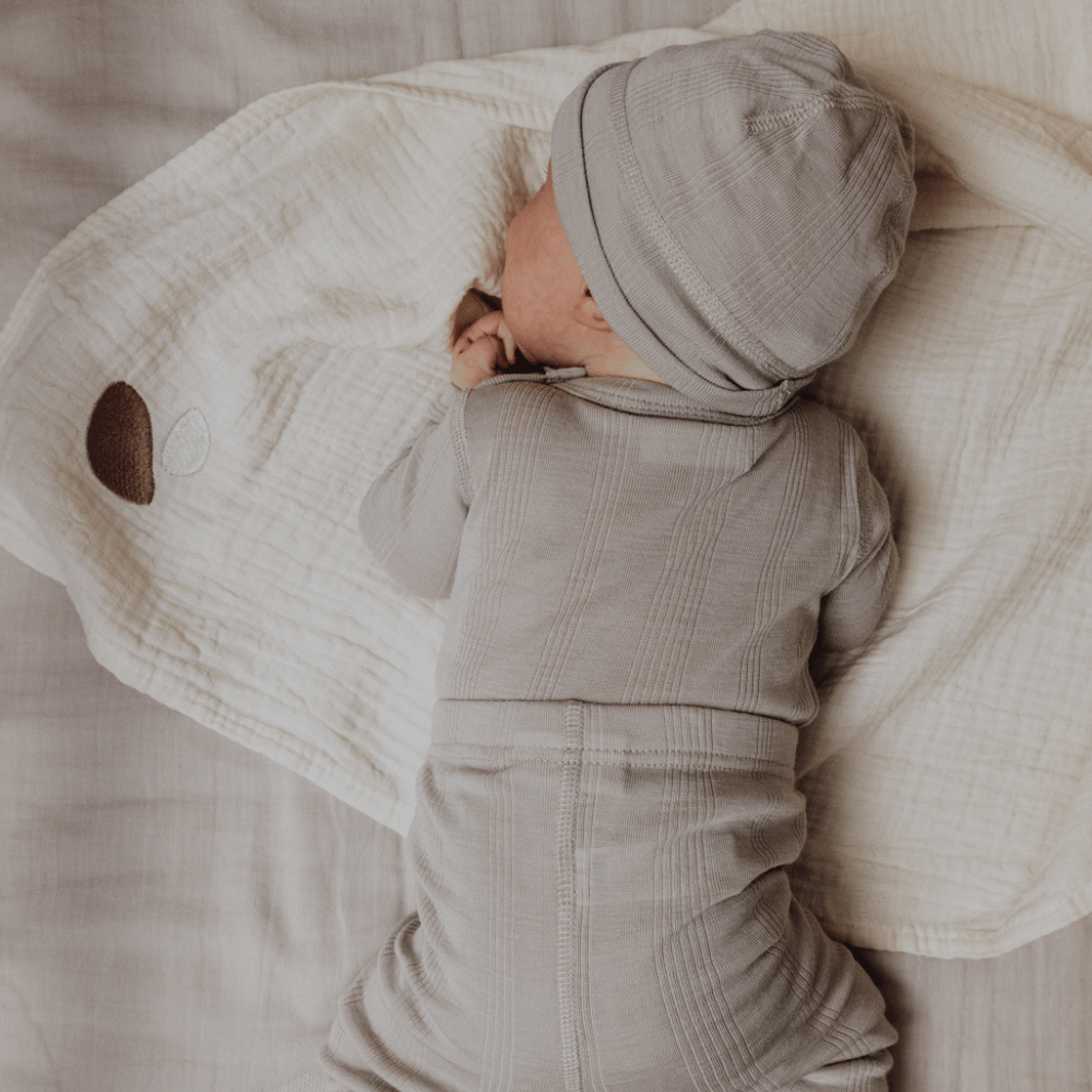 Tothemoon ☾ Tothemoon ☾ - Newborn Beanie - Wool & silk - Needle pattern - Dove Clothing 34cm