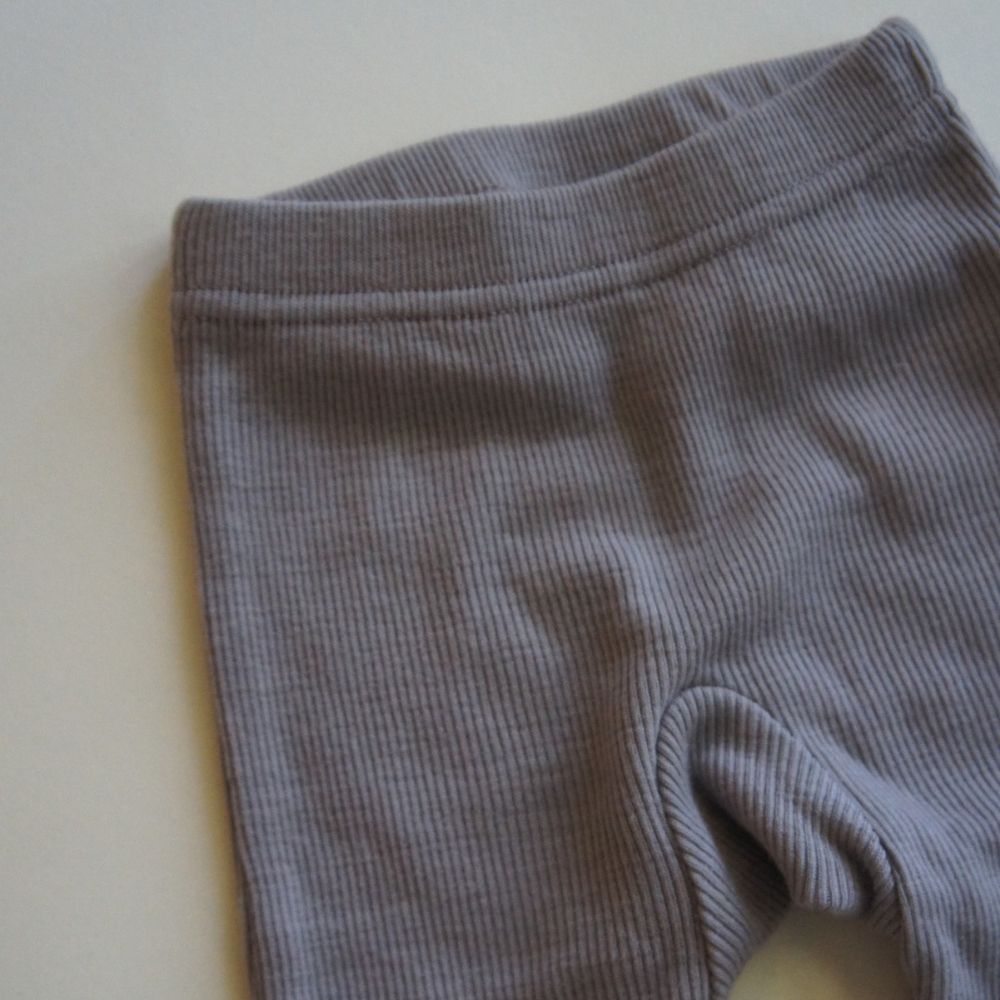 Footed baby pants - 100% Wool - Rib - Taupe