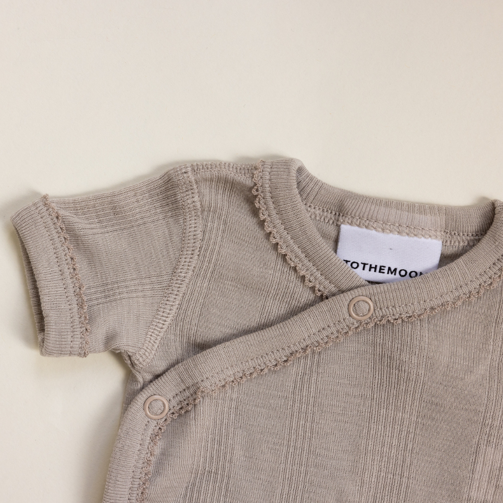 Tothemoon ☾ Tothemoon ☾ - Cross-over body - Short sleeve - Wool & silk - Needle pattern - Dove Clothing 50