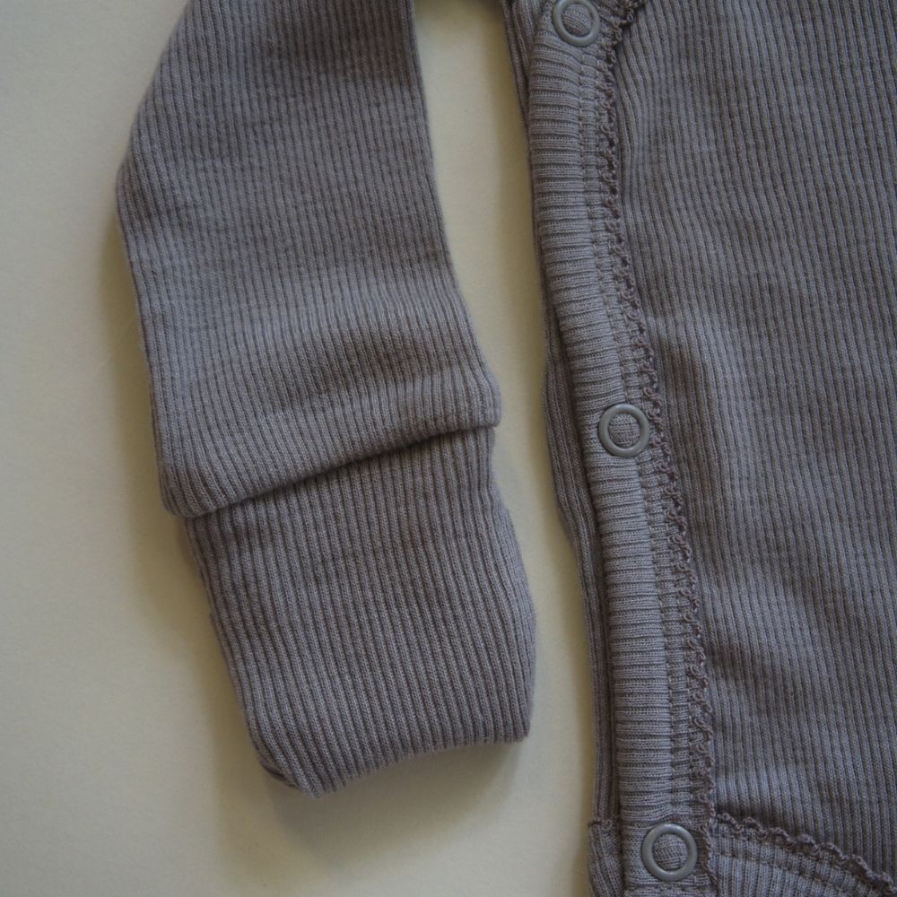 Cross-over body - Long sleeve - 100% Wool - Rib - Taupe