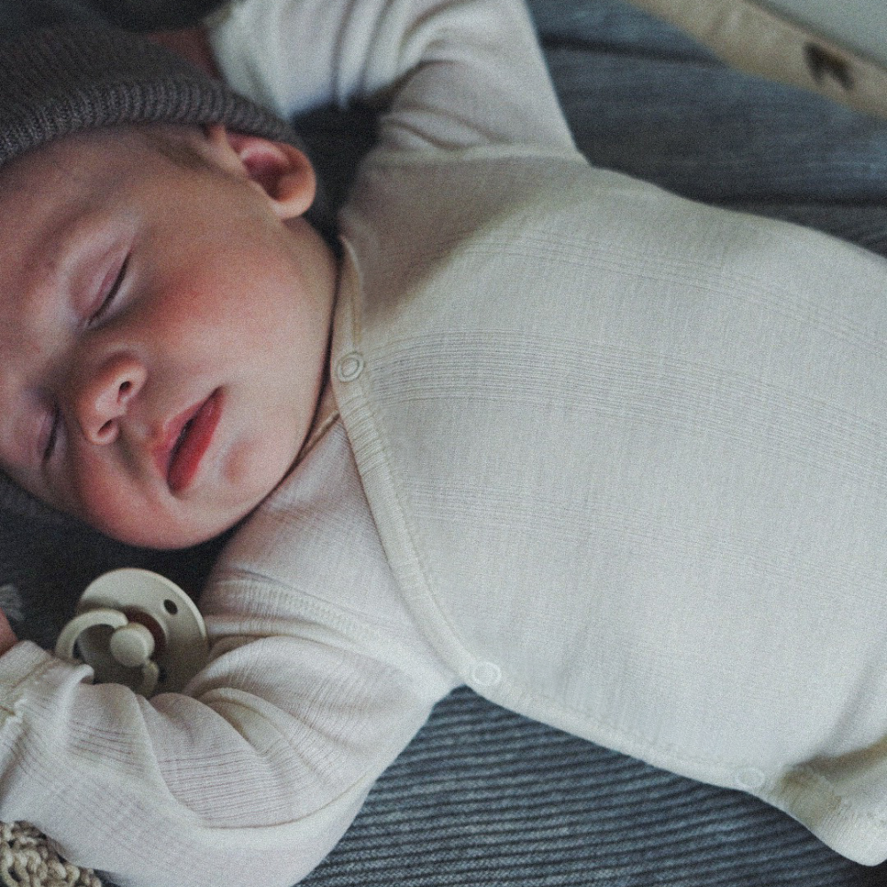 Tothemoon ☾ Tothemoon ☾ - Cross-over body - Long sleeve - Wool & silk - Needle pattern - Natural Clothing 50