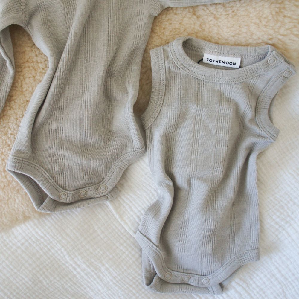 Tothemoon ☾ Tothemoon ☾ - Body - Sleeveless - Wool & silk - Needle pattern - Dove Clothing 50