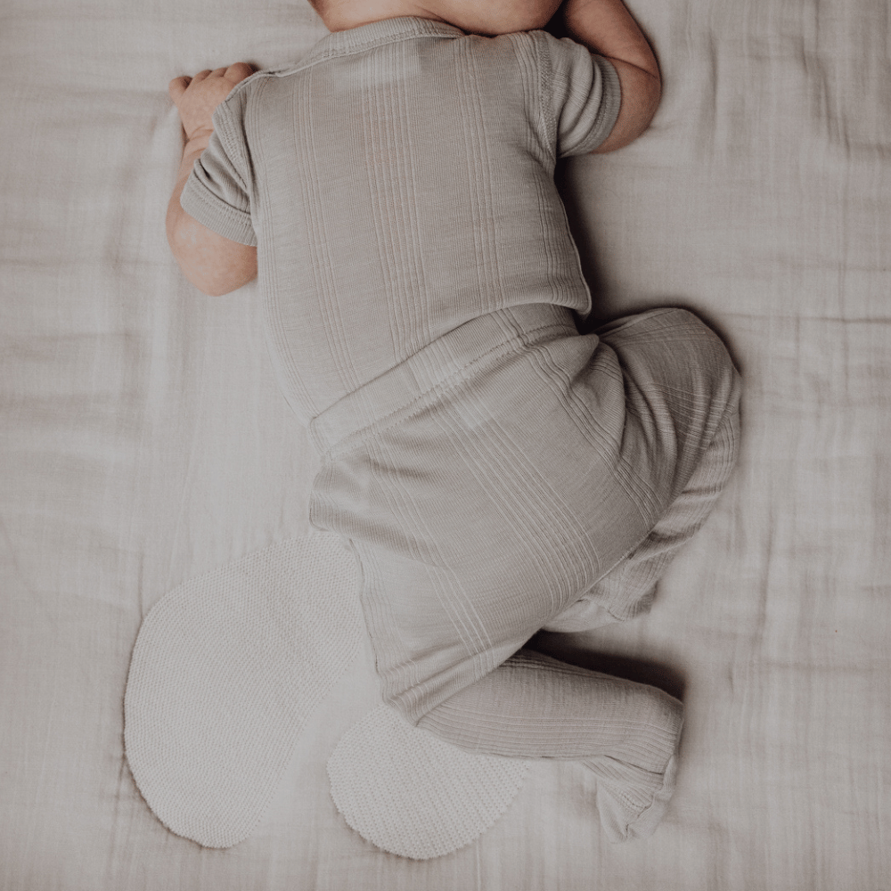Tothemoon ☾ Tothemoon ☾ - Footed baby pants - Wool & silk - Needle pattern - Dove Clothing 50