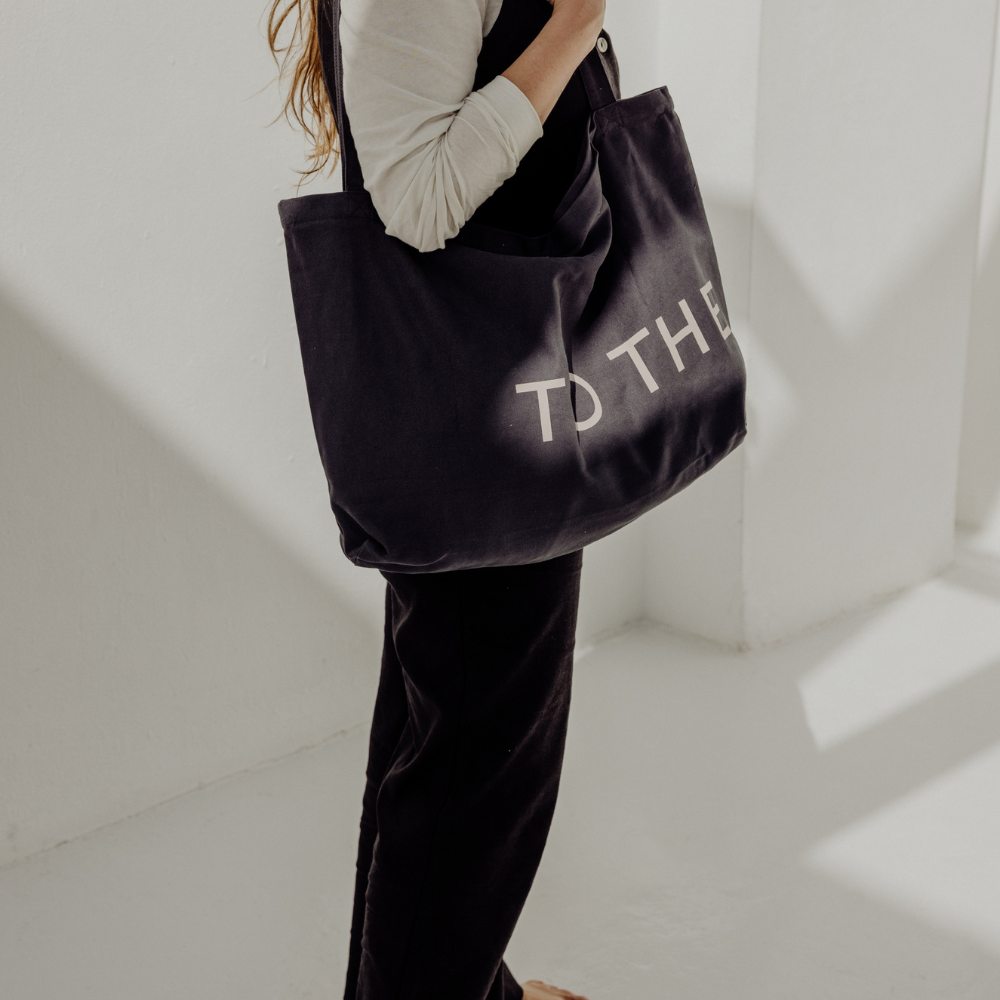 Tothemoon ☾ Tothemoon ☾ - Diaper bag with zipper - 100% Cotton Black print