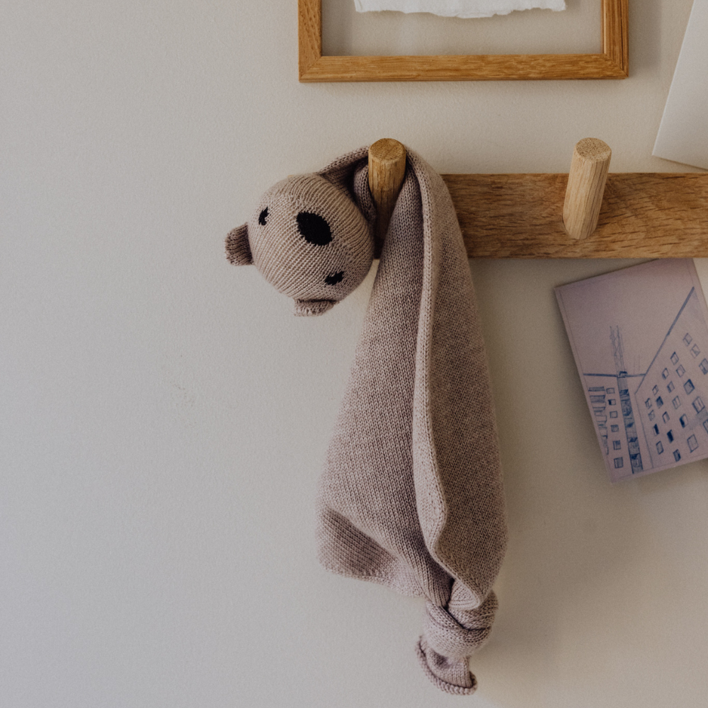 Hvid Hvid x Zoen Voor Gust - Cuddly teddy tokki - 100% Merino wool - Sesame Soft Toys Default Title