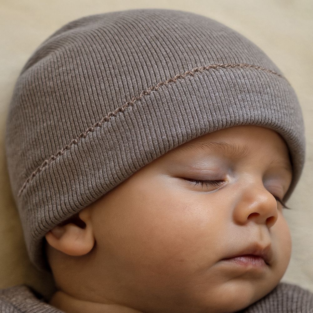 Newborn Beanie - 100% Wool - Rib - Taupe